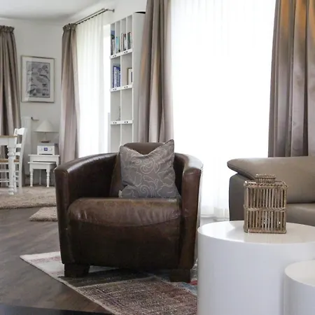 Holiday home Dwarsloeper Mit Sauna Und Garten In